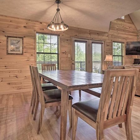 Rustic Pigeon Forge Home With Private Hot Tub! Экстерьер фото