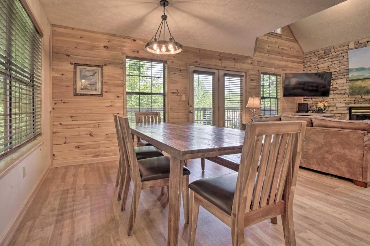 Rustic Pigeon Forge Home With Private Hot Tub! Экстерьер фото