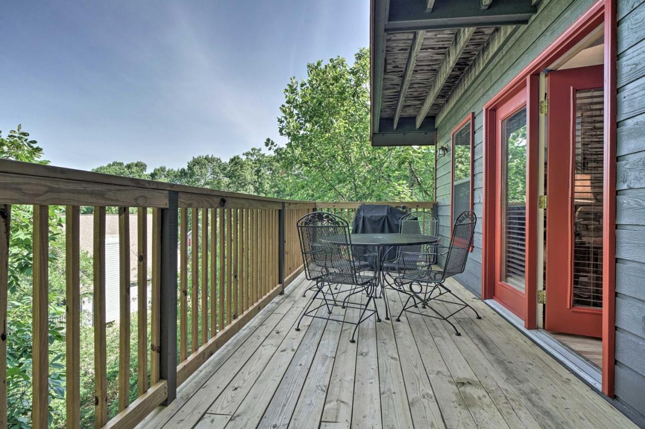 Rustic Pigeon Forge Home With Private Hot Tub! Экстерьер фото