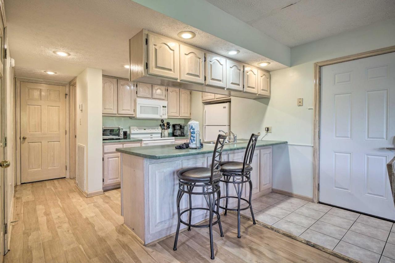 Rustic Pigeon Forge Home With Private Hot Tub! Экстерьер фото