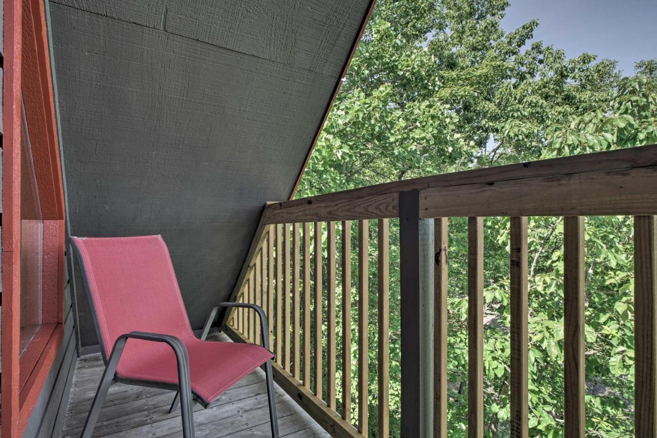 Rustic Pigeon Forge Home With Private Hot Tub! Экстерьер фото