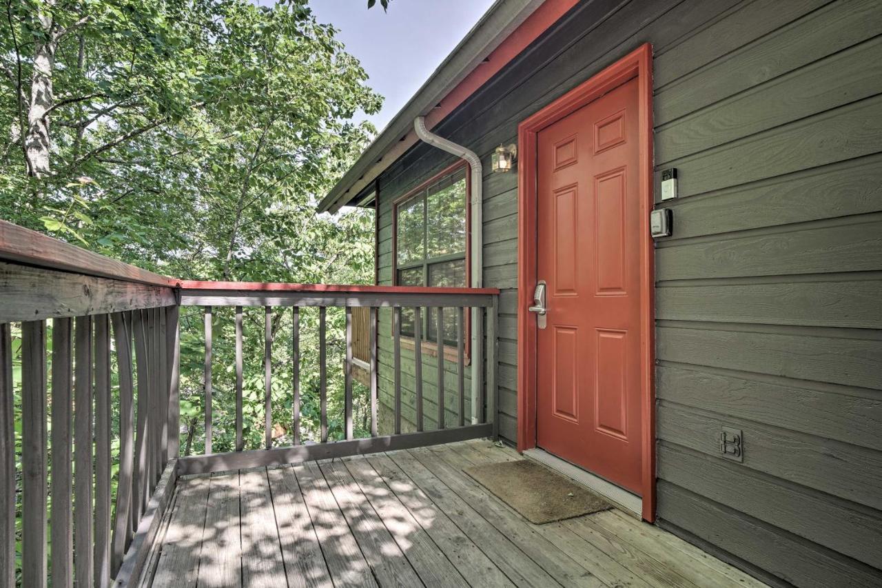 Rustic Pigeon Forge Home With Private Hot Tub! Экстерьер фото