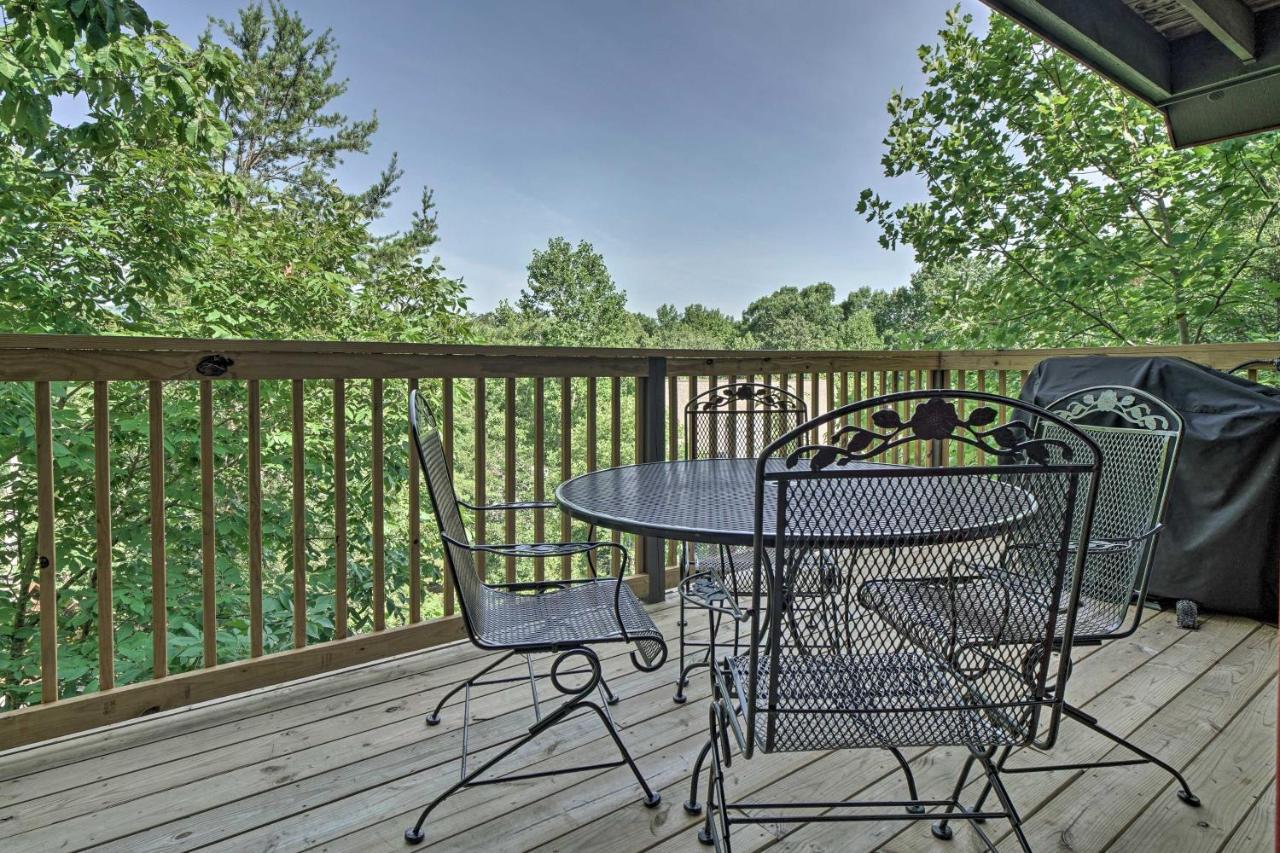 Rustic Pigeon Forge Home With Private Hot Tub! Экстерьер фото